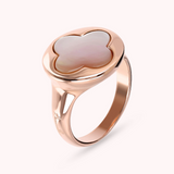 Chevalier Ring with Four Leaf Clover in Natural Stone