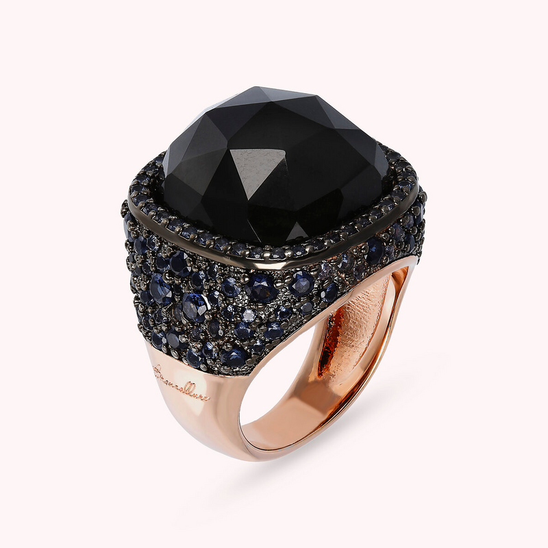 Bague Chevalier avec Onyx Noir et Nano Cristaux Bleus