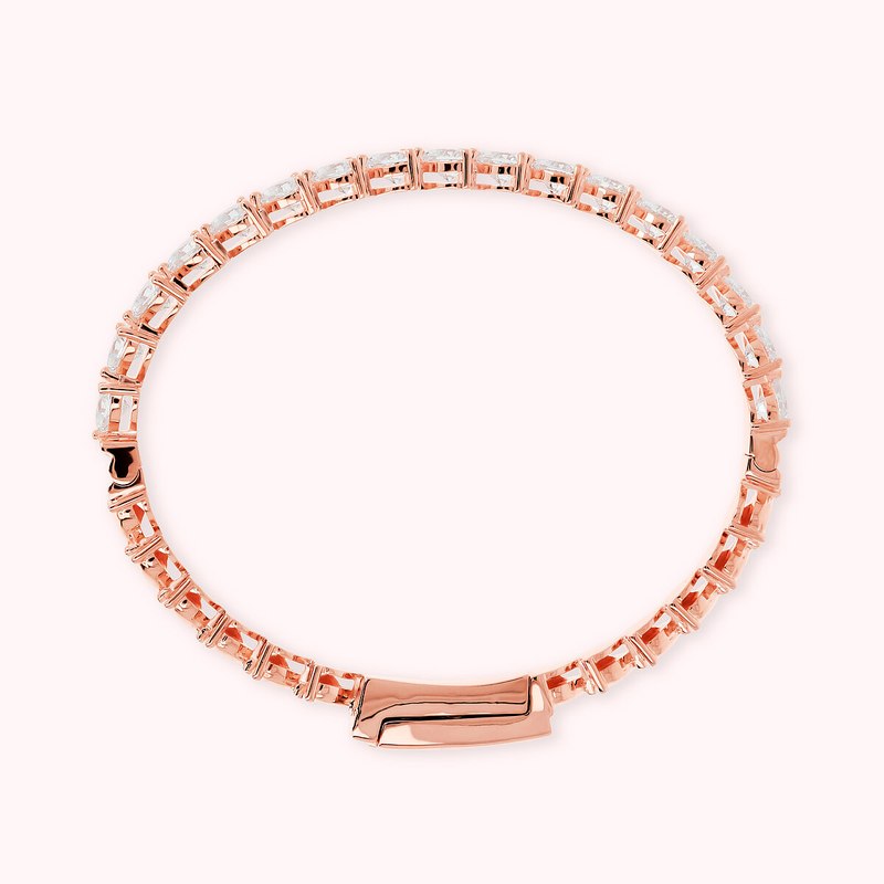 Bracelet Jonc avec Cœurs en Zircons Cubiques