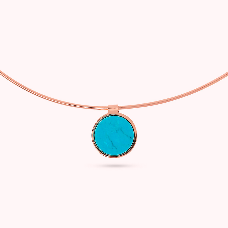 Choker Necklace with Disc Pendant in Flat Natural Stone