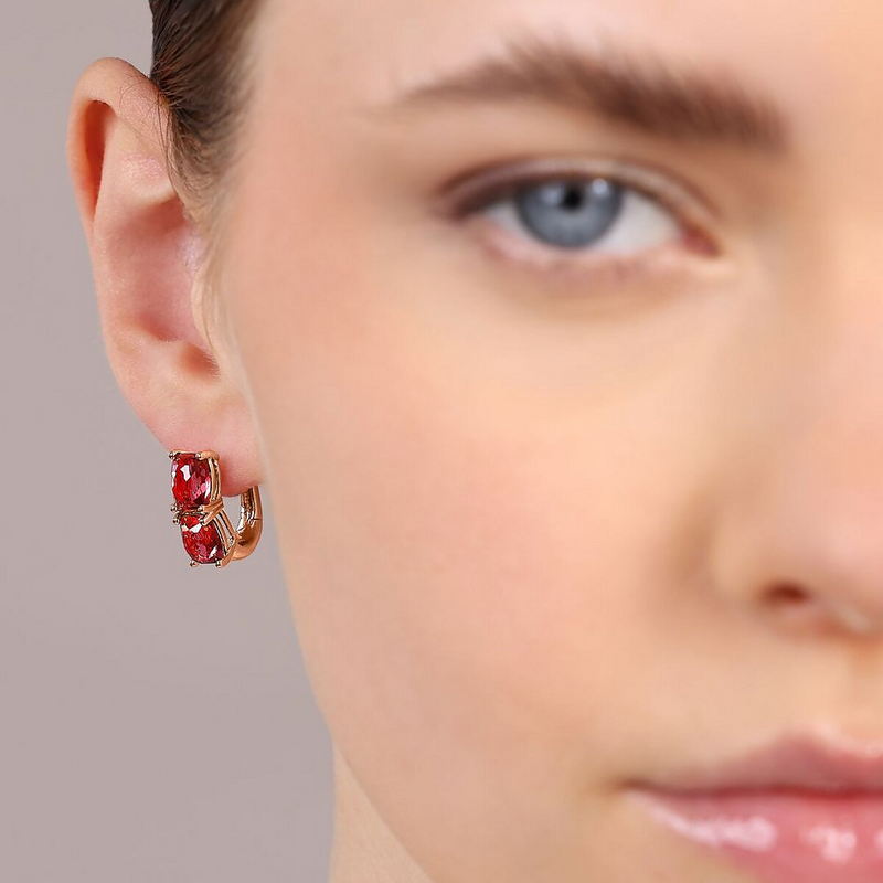 Boucles d'oreilles créoles avec gemme taillée en mosaïque à double prisme