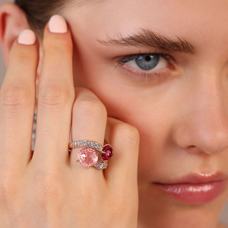 Bague Contrarié avec Prisma Gem Tonde et Pavé de Zirconia Cubique